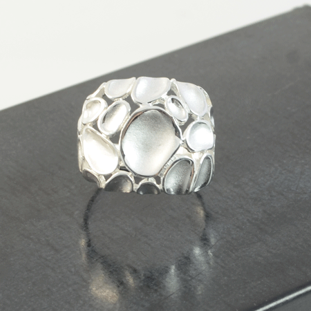Dimpled silver ring