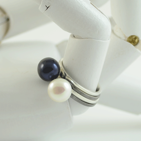 Pearly stacking rings in sterling silver