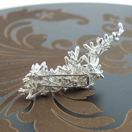 Silver brooch Australia