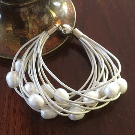 pearl bracelet