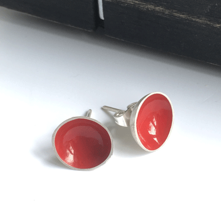 Little bowls of red silver studs