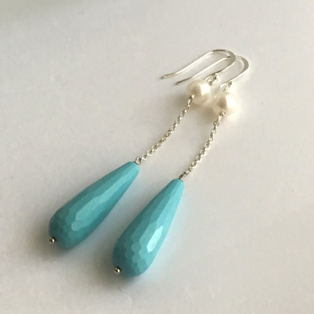 Azzure pearl earrings