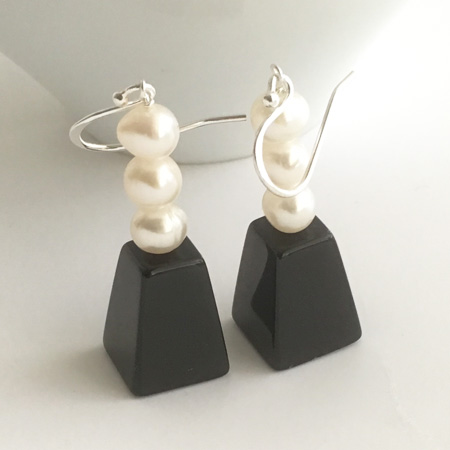Opera pearl earrings