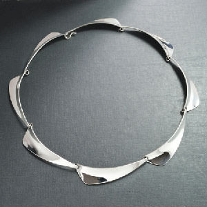 Linked sterling silver choker necklace