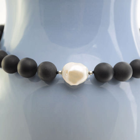 onyx pearl statement necklace