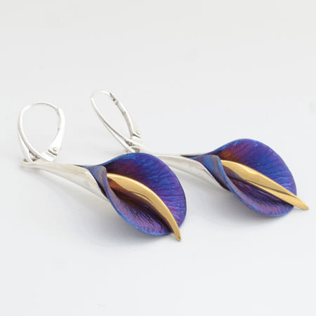 calla lily earrings