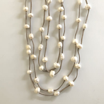 Leather pearl necklace