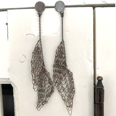 dark Aculeus earrings - Milena Zu