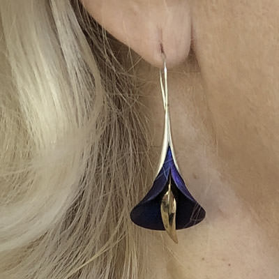 Calla lily hook earrings