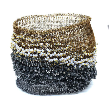 Black beaded Betel bracelet by Milena Zu