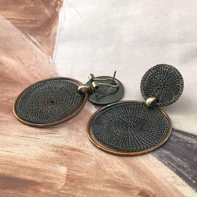 earrings in black and bronze
