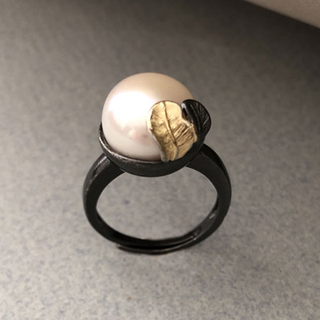 Gold leafed pearl ring