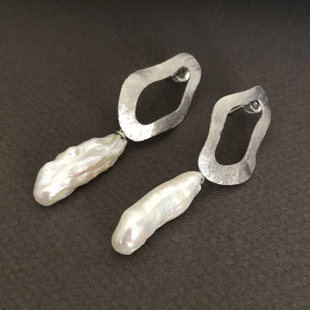 Modern pearl drop earrings