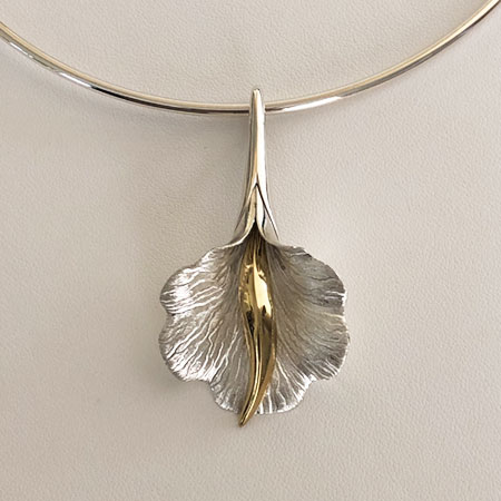Fluted calla lily pendant