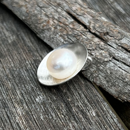 Pearl silver pendant