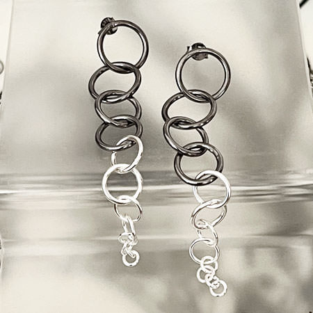 Chain link earrings